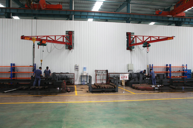 c臥式拆裝機生產(chǎn)區(qū)域